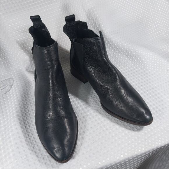 LUCKY BRAND! LUFTI BLACK GENUINE LEATHER MOD ANKLE BOOTS, BOOTIES! SZ 9.5M - Picture 2 of 10